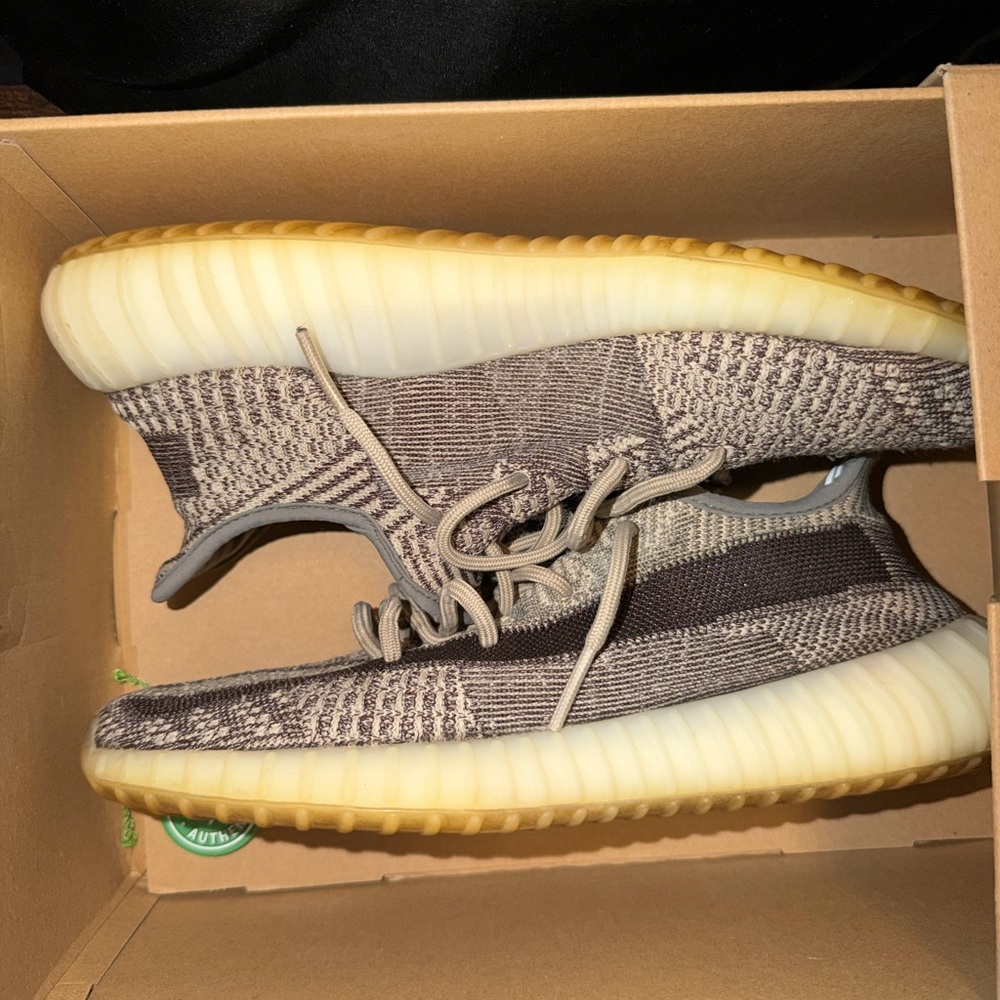 Adidas Yeezy Boost 350 V2 Zion
